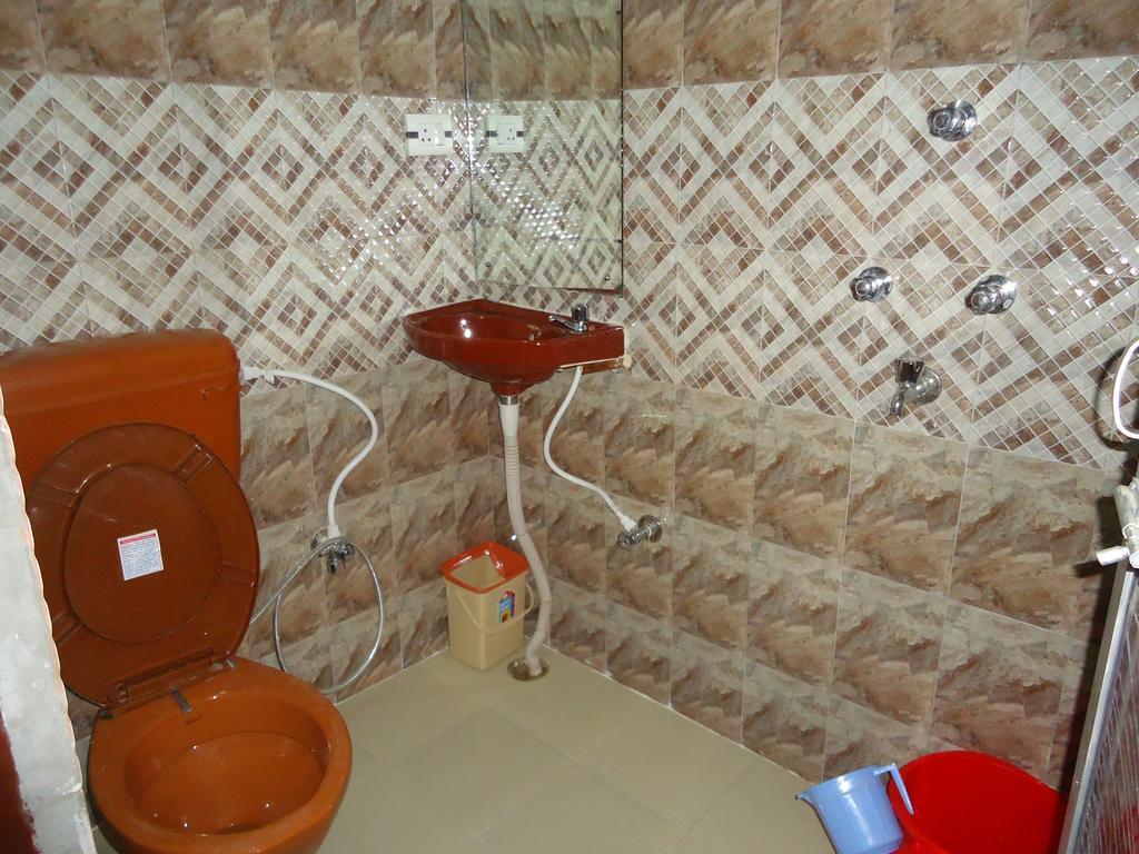 Kanha Paying Guest House Váránasí Pokoj fotografie