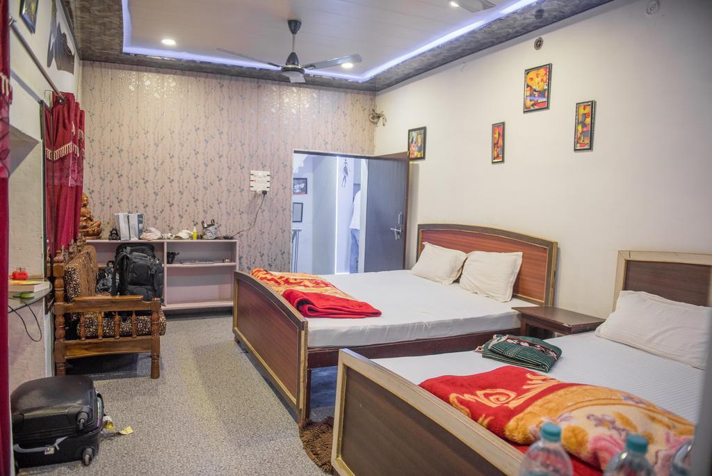 Kanha Paying Guest House Váránasí Exteriér fotografie